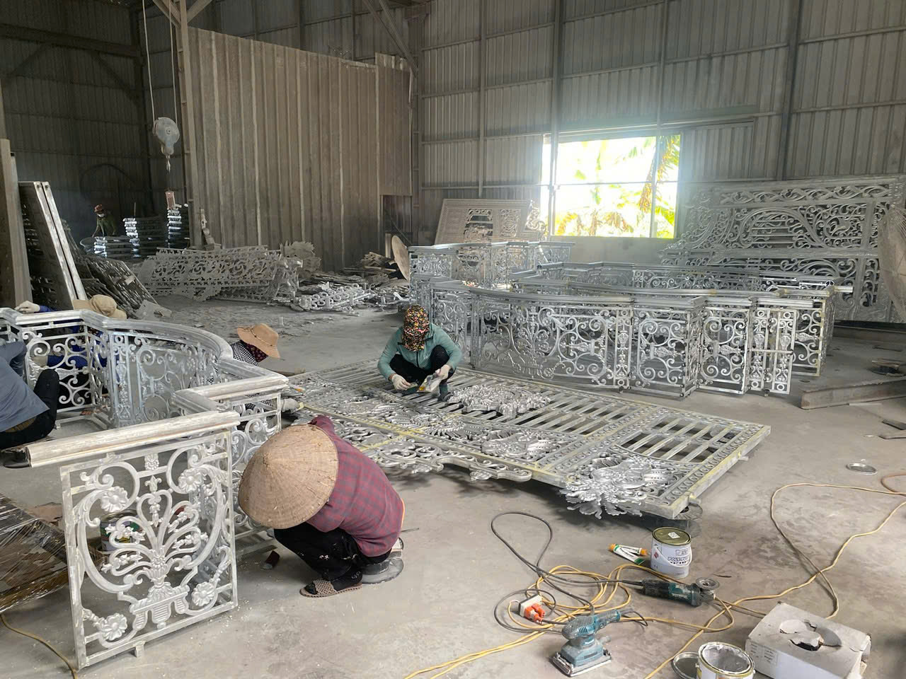 Công trình nhôm đúc Nhung Giáp