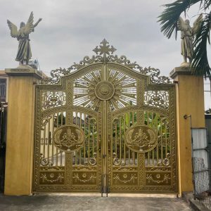 Cổng nhôm đúc Công Giáo